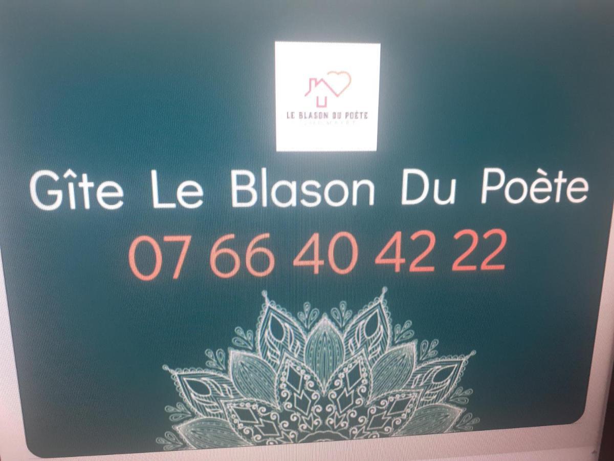 Le Blason Du Poete Mayet Eksteriør bilde